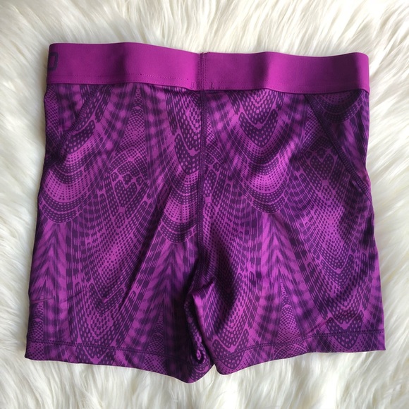 Women’s Nike Pro 3” Compression Shorts - Picture 5 of 6